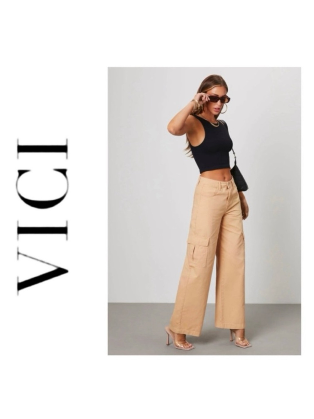 NWT VICI Addams Wide Leg Cargo Pants Taupe